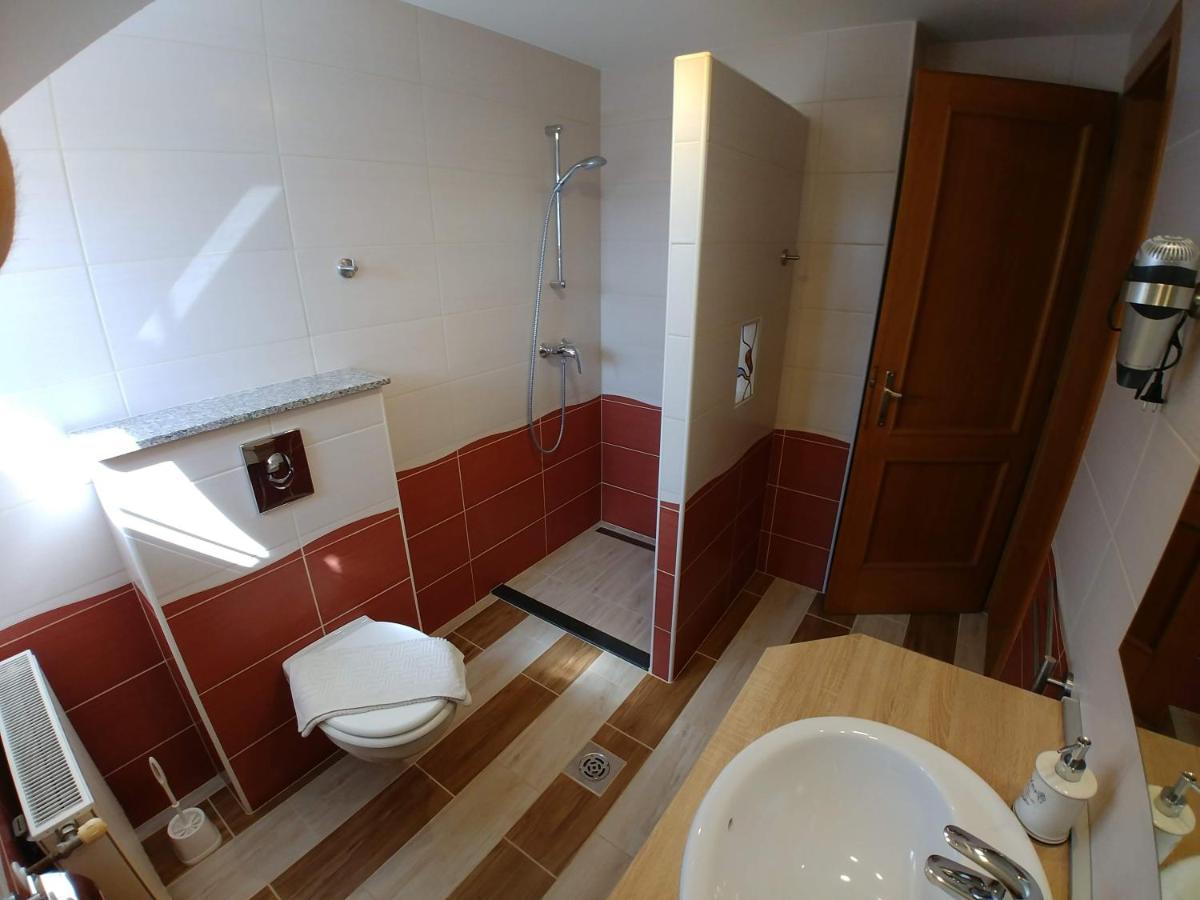 Ciklamen Apartman Gyenesdiás Exteriör bild