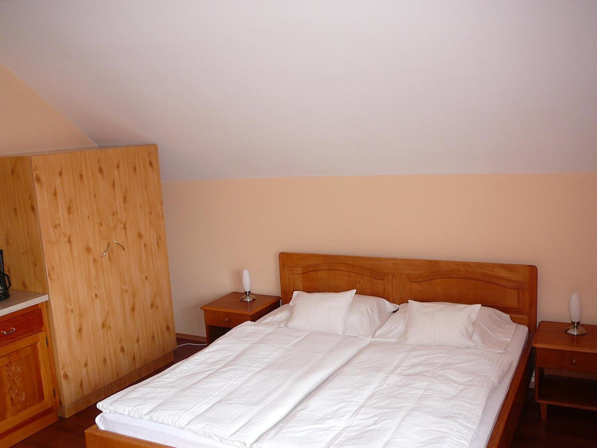 Ciklamen Apartman Gyenesdiás Exteriör bild